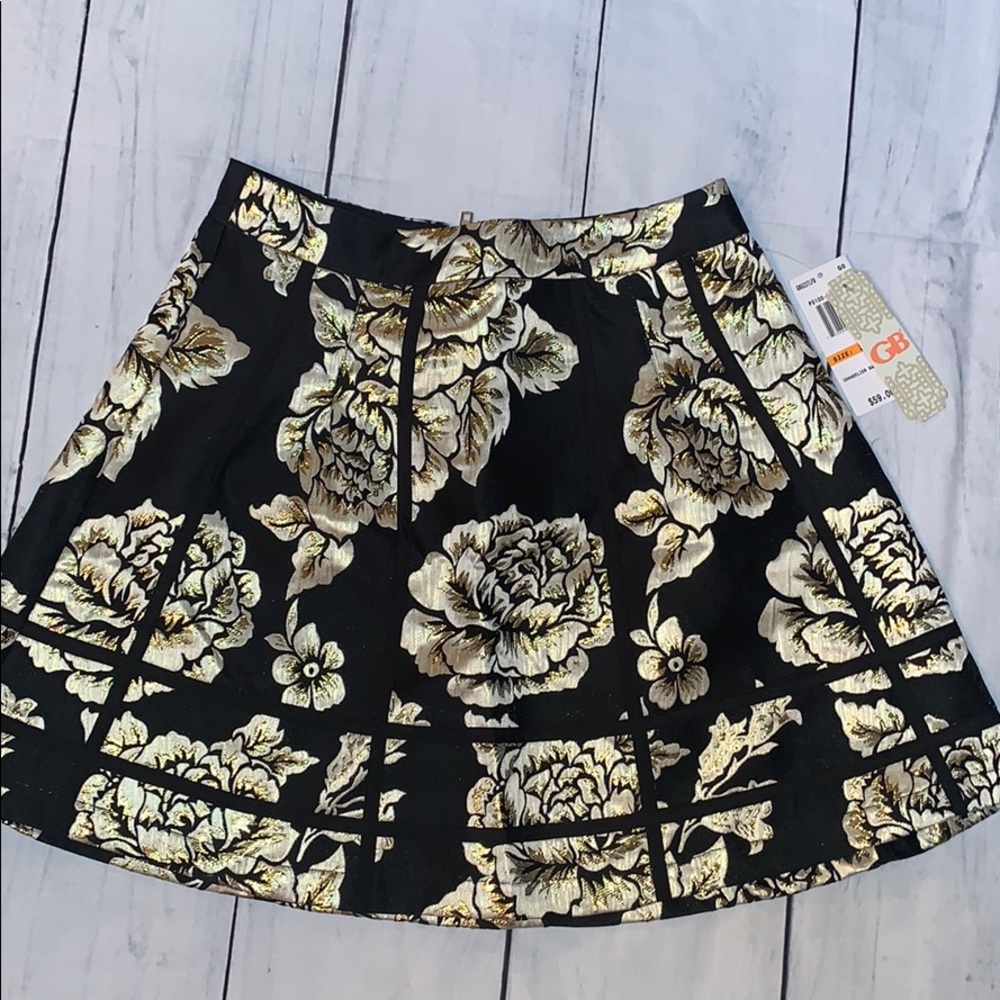 GB Juniors skirt size Small.  NWT